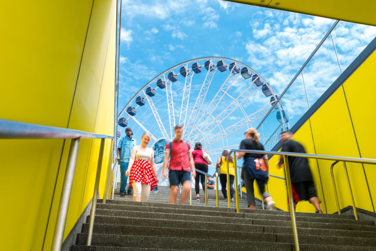 Behind the Scenes of Navy Pier’s Iconic Centennial Wheel
