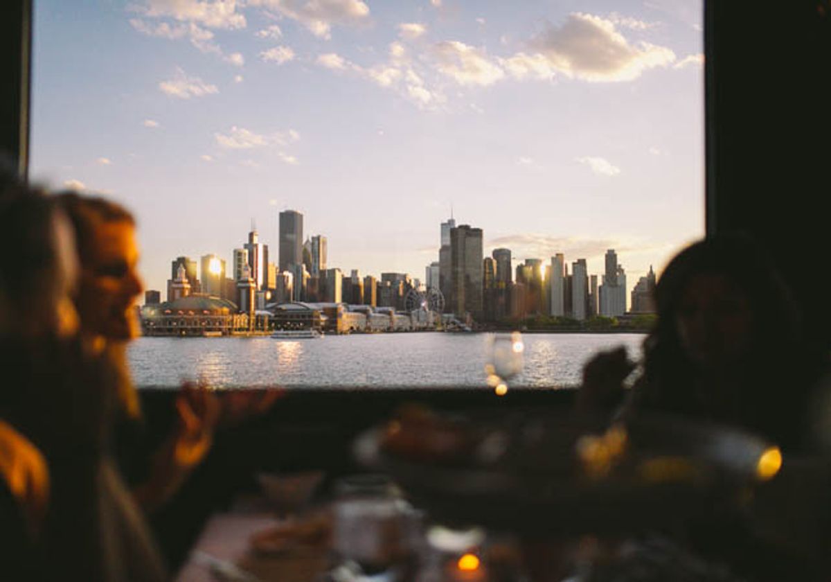 Chicago Signature Dinner Cruise on Lake Michigan