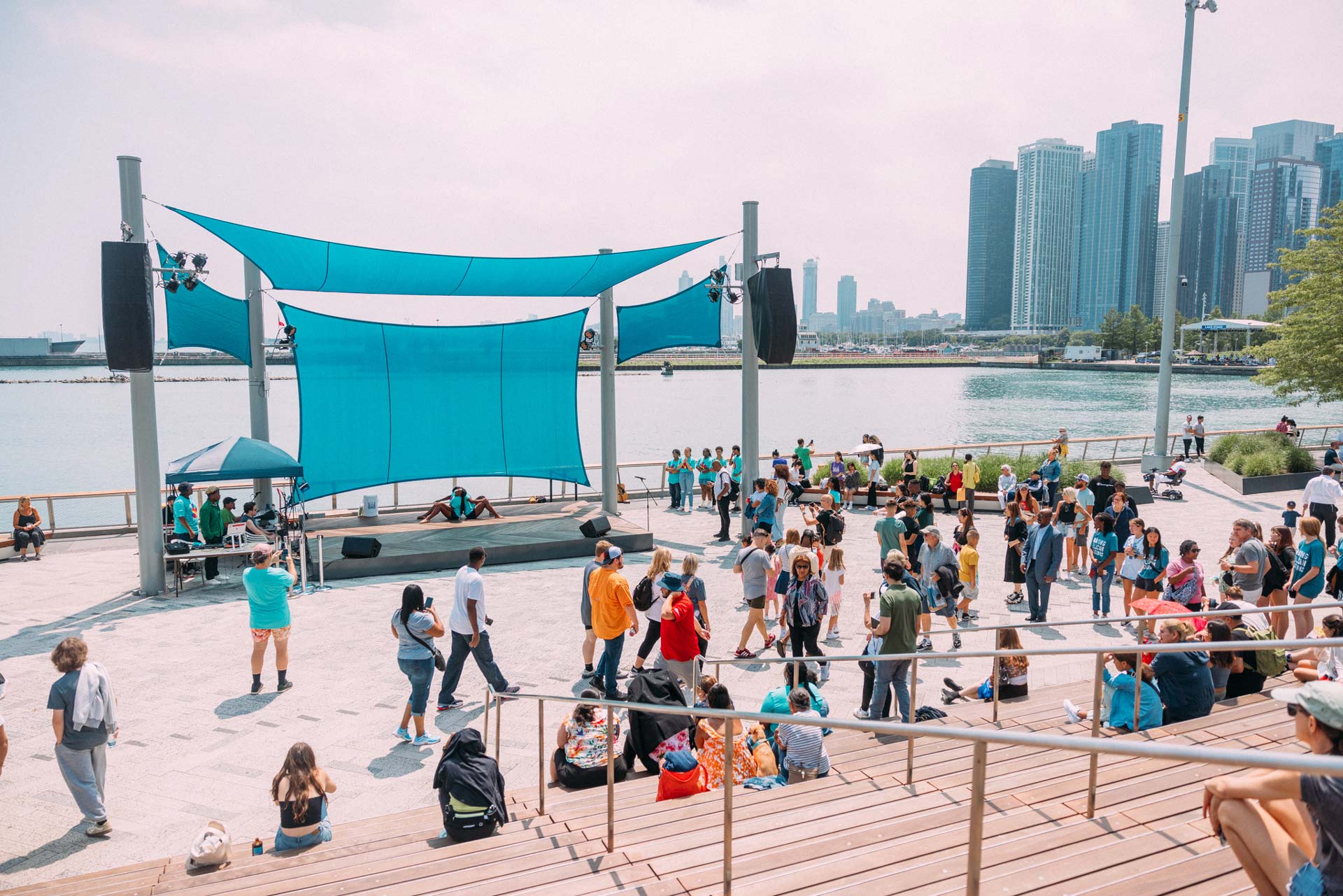 Ferrara Candy Wave Wall Stage