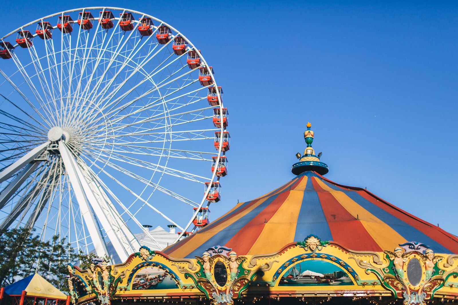 Navy Pier Gala Rides Exterior Close Up Photo
