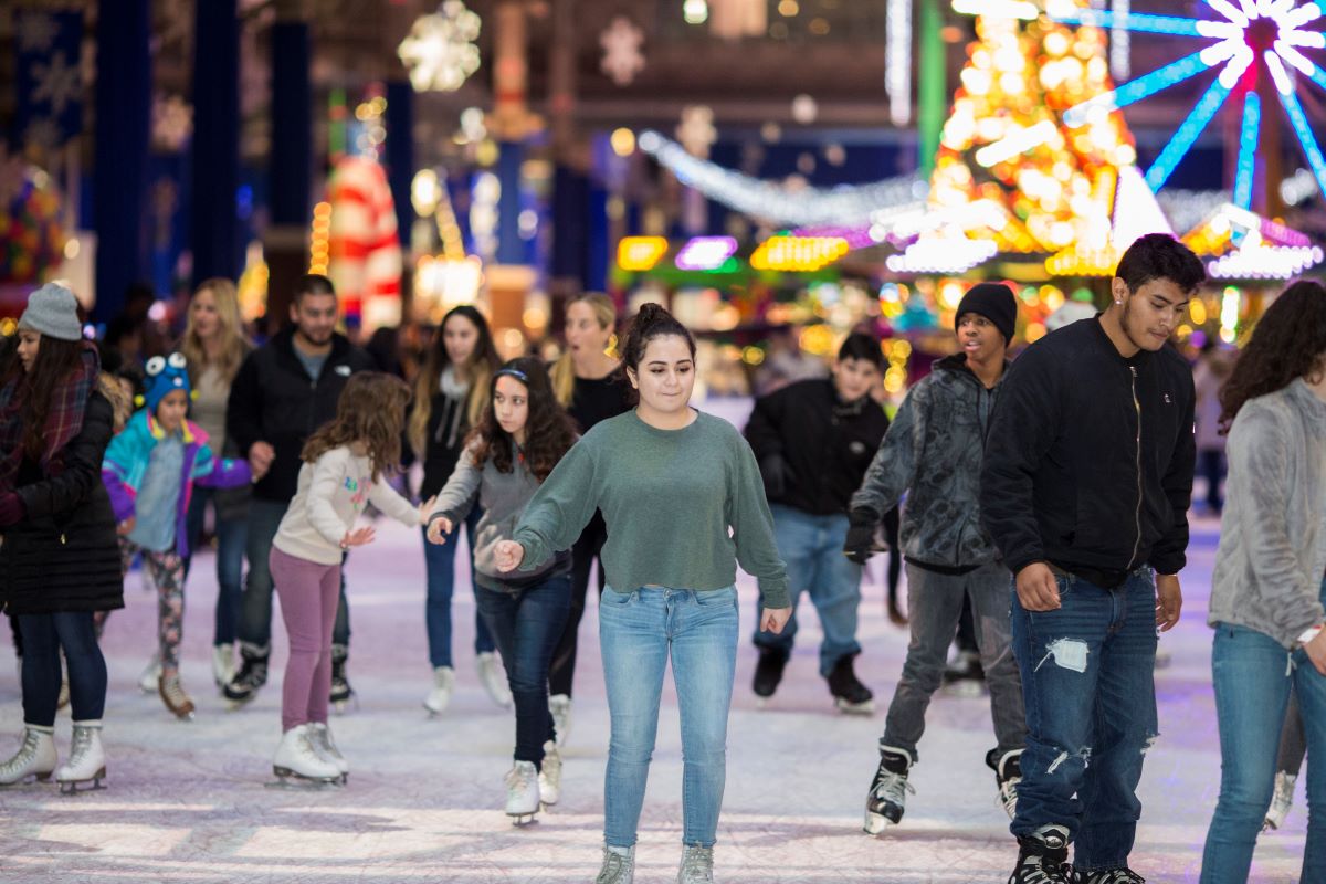 Winter WonderFest Returns to Navy Pier 14 web