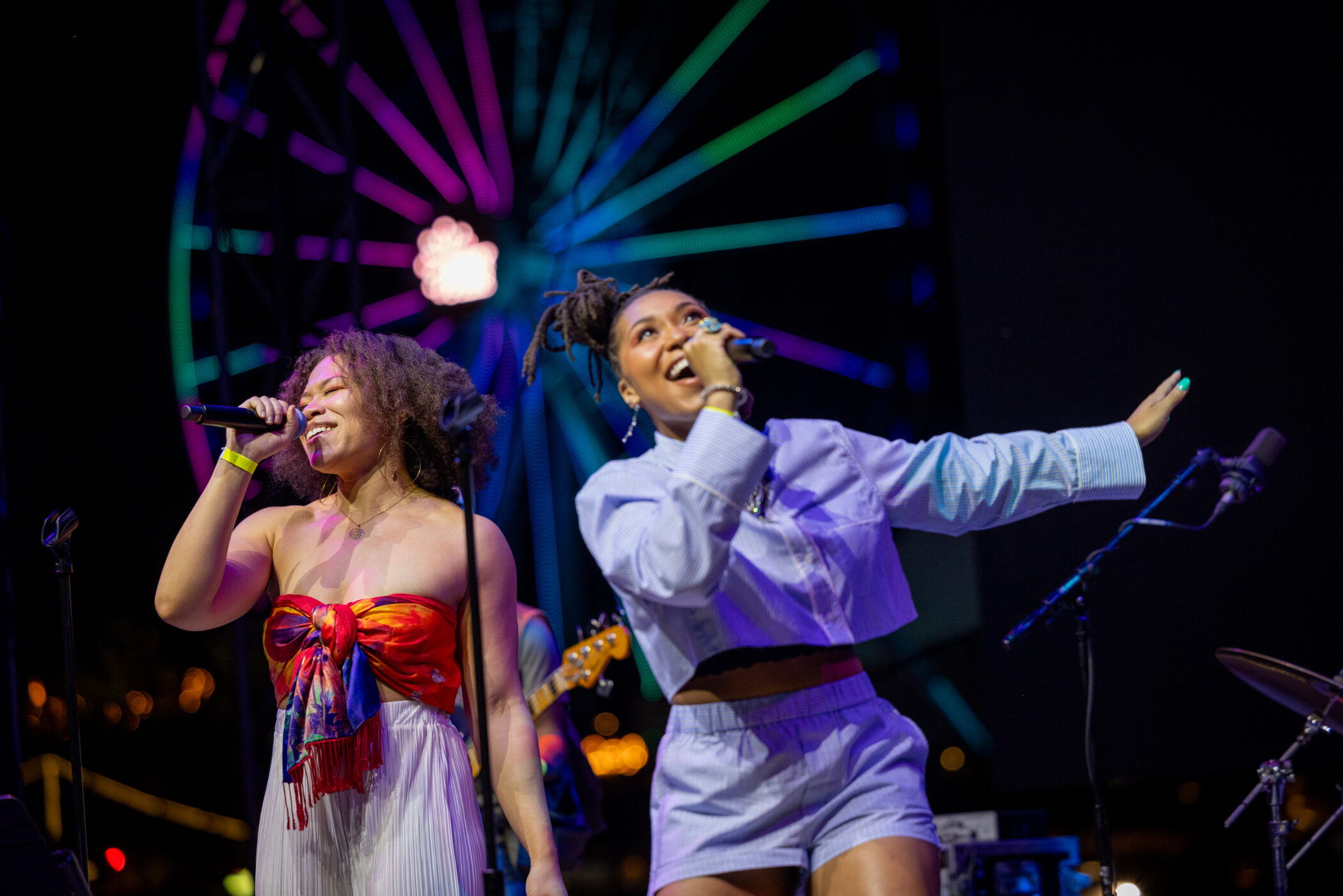 Performers singing at Navy Pier's live music event during autumn festivities