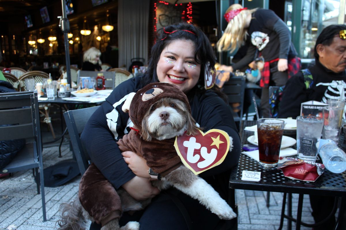 Guests in Halloween costumes enjoying Slightly Spooky Saturday at Navy Pier