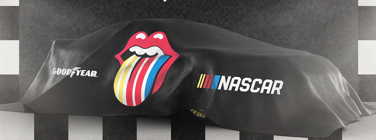 LIC 26 RollingStones NavyPier 1x1 edit