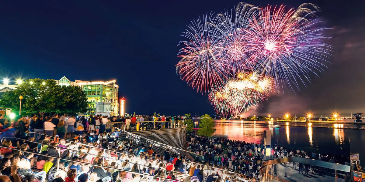 Summer Fireworks Presented by Northwestern Medicine at Navy Pier, Chicago